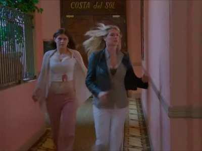 Kate Upton VS Alexandra Daddario trying to see who has the best titty bounce