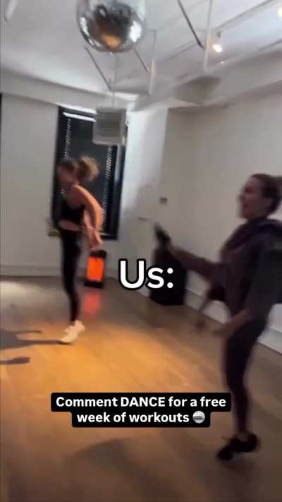 Kelly Ripa dancing with Anna Kaiser, working up a sweat again! [May 30, 2025]