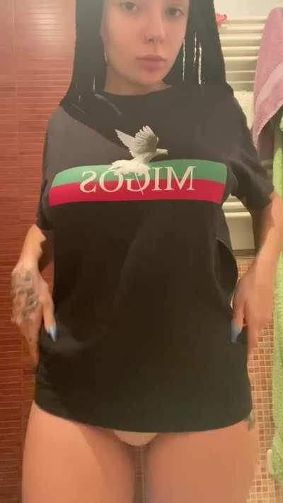 no trust putted in baggy shirts 😈