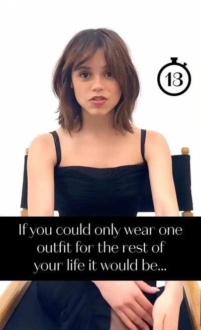 Jenna Ortega - Interview hottie