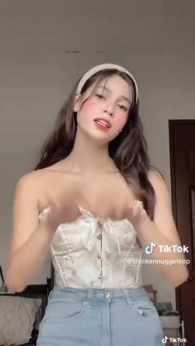 Criselda Alvarez🤪