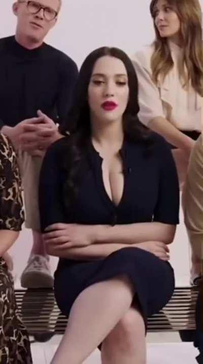 Kat Dennings is truly dummy thicc