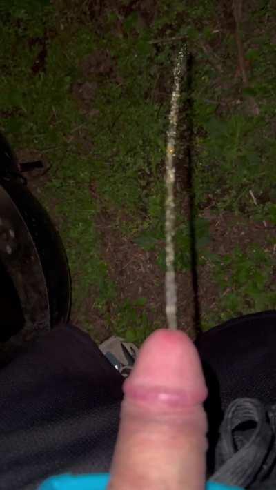 Little sneaky outdoor piss puddle action. Enjoy!!!