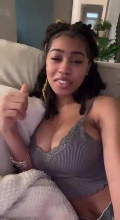 look at them big ass titties