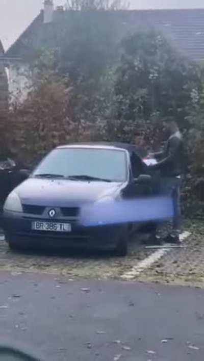 A man burns his ex-girlfriend's car for revenge and gets instant karma (France)