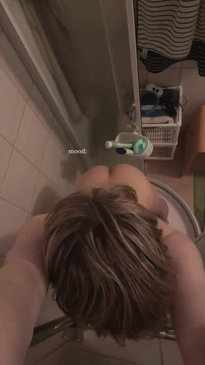 Who wants to shower with me? 🥺 