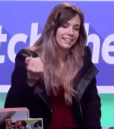 Does anyone know where’s this gif from? Can’t stop staring at it.