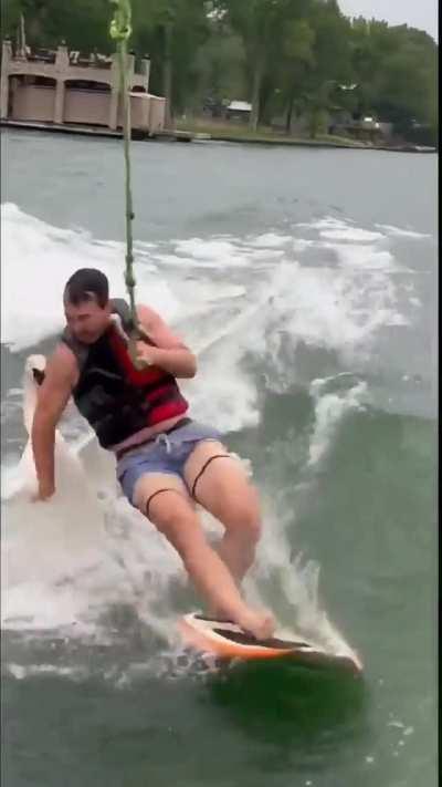 No wakeboarding allowed