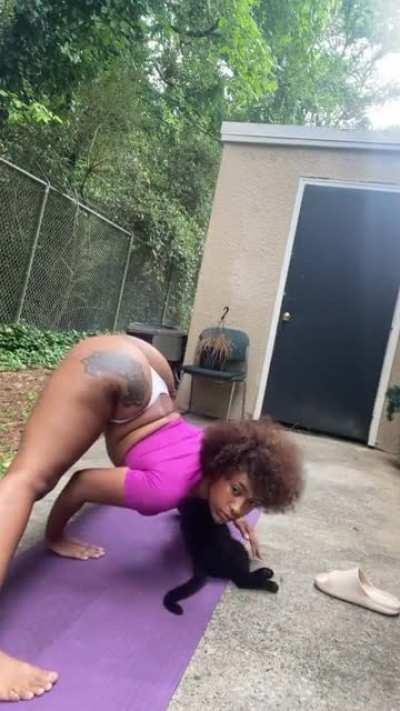 Hunni Raez (@hunniraezzz)