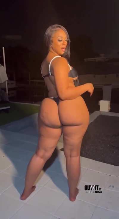 ǝuǝɹı‾ʎuʎu could have been a mega start if she went hardcore