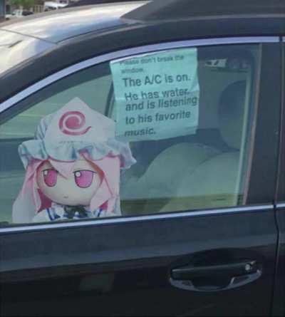 Yuyu in car with her favorite music