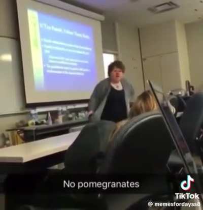 Would you bring pomegranates into this class for 100K? 🎅🎅💸💵🦀🦀🦀