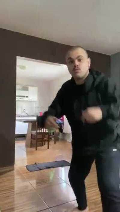 Maicon depois de saber que o Gabriel Monteiro roubou o cachorro do bluezao