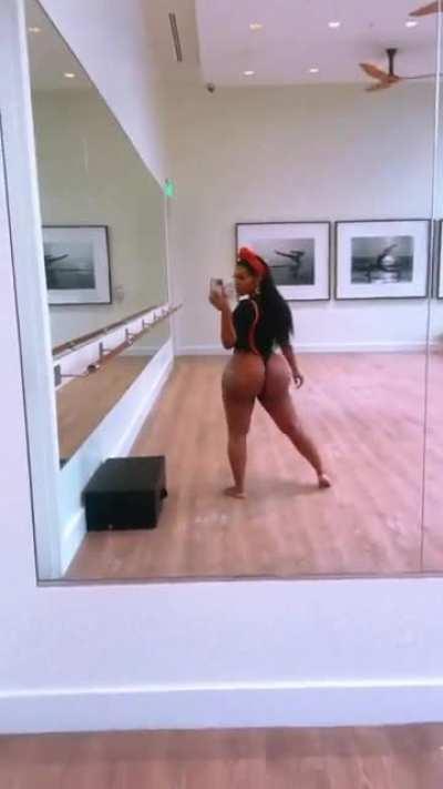 It's time for an Onlyfans