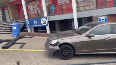 Towing a car uphill without securing the front wheels.