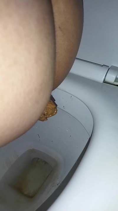 My favorite thing of the day is going to the bathroom 🥰😵‍💫