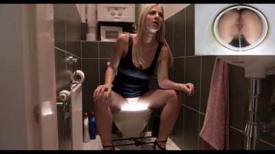 Ready to Party (PeeInDetail)