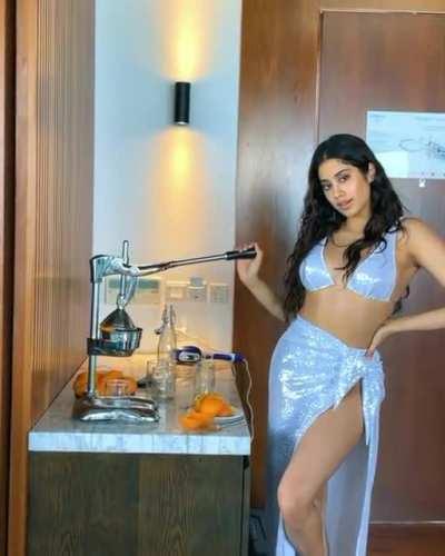 Janhvi Kapoor teasing how she would play with our cocks
