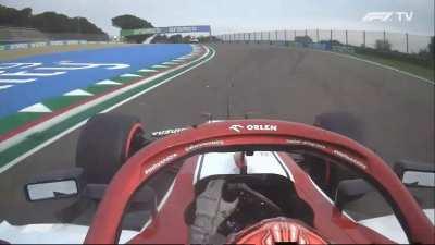 Raikkonen onboard of Russell crash, with witty comment from his engineer