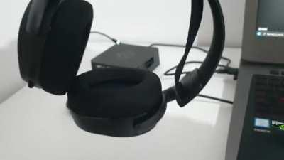 Is this normal on the Arctis Pro Wireles? It beeps no matter what i do when i touch them or move them. It's the 2nd headset i'm testing in 2 days as the first one had a mute button that was getting stuck...now this happens with the 2nd one