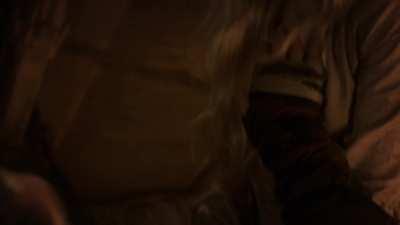 Imagine having Emilia Clarke ride you like this.