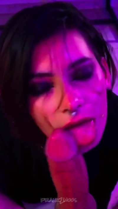 Goth babes are breaking your brains huh gooners 😜 shoutout to frank2woos for the sick edit