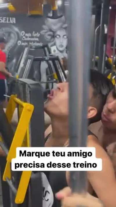 o MC Lan kkkkkkkkk slc (recomendo deixar no mudo)