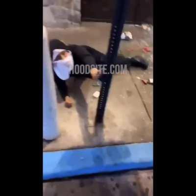 Looter gets held at gunpoint by Asian store owner