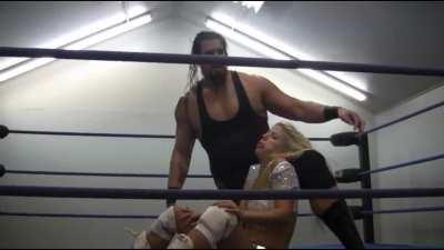 KRlSTlN gets her stomach assaulted!