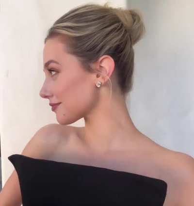 Lili Reinhart