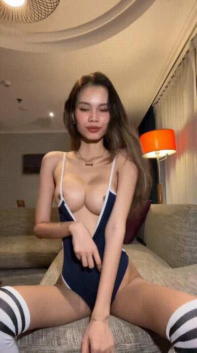 Sending sex tape on some random redditors. Who's in?