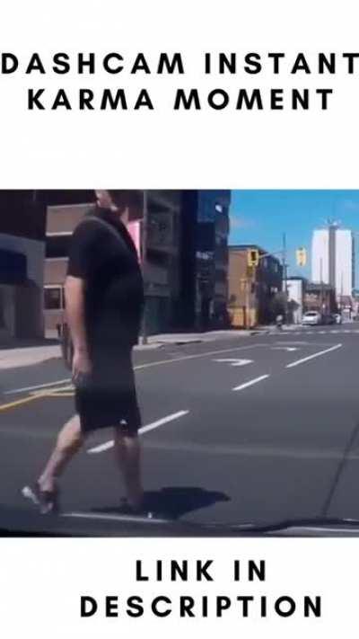 He deserve this instant Karma! lol