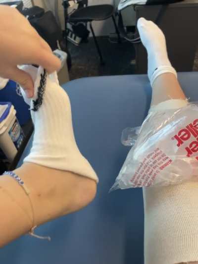 who wants to join me in physical therapy? 👀