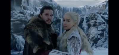 Emilia Clarke kissing scenes