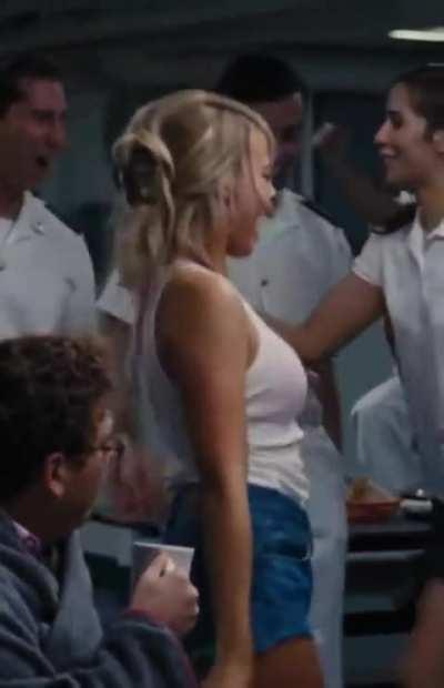 Margot Robbie has a nice little bounce
