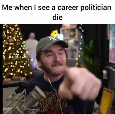 I hate all politicians 