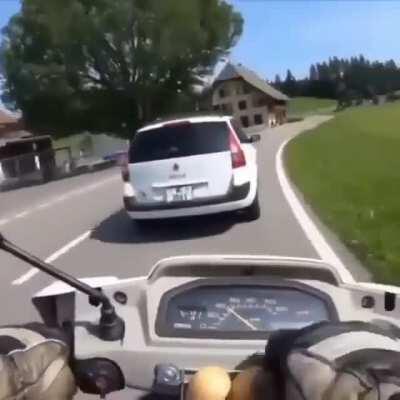 A new way to face idiots in cars