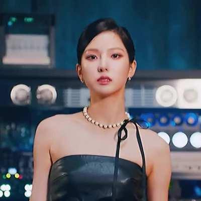 Debut in 2015 vs Debut in 2022