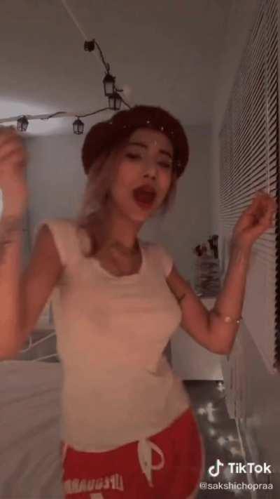 Sakshi Chopra nipples