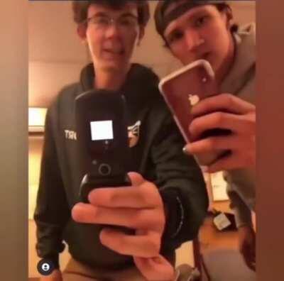 You got this bro- ladies... feel free to take the compliment. It’s not everyday someone compliments your shlong size