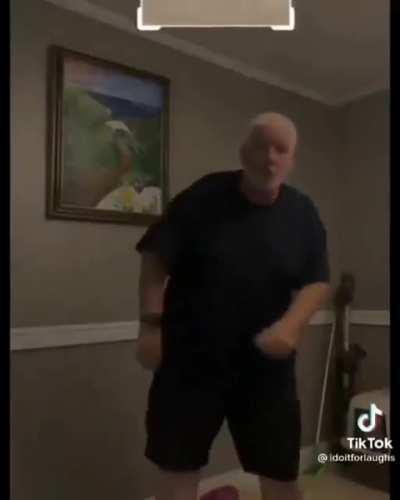 Viejo sabroso🥵🥵🥵