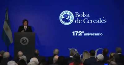 Milei anunció que continuará bajando impuesto: Habló de nuevas bajas de impuestos para la industria y bajas progresivas de retenciones para el agro. 