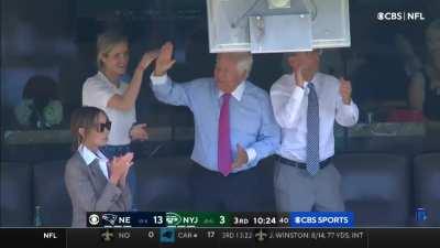 [Highlight] Damien Harris INSANE TD Run!