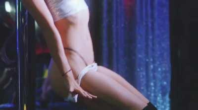 Sandra Oh | Dancing at the Blue Iguana (2000)