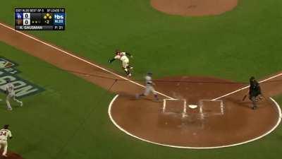 [Highlight] Known slugger Julio Urias gets an RBI Single to put the Dodgers up early!