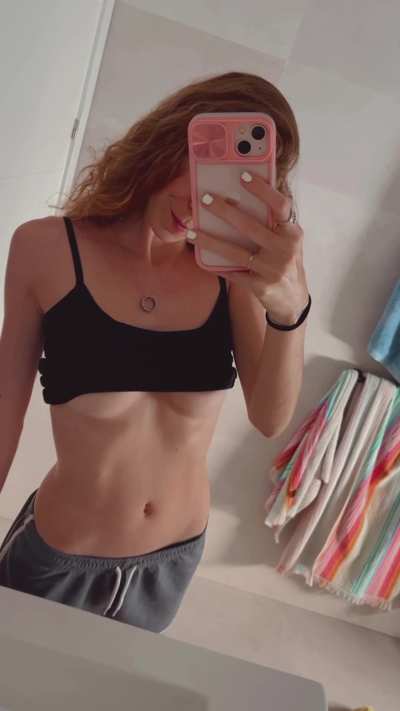 Cute abs and flat tummy or big boobs, can't have both