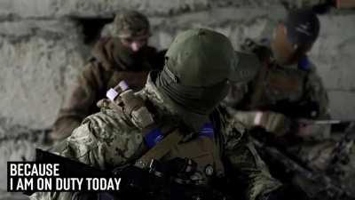 Babe wake up,new english-talking ukrainan army ad