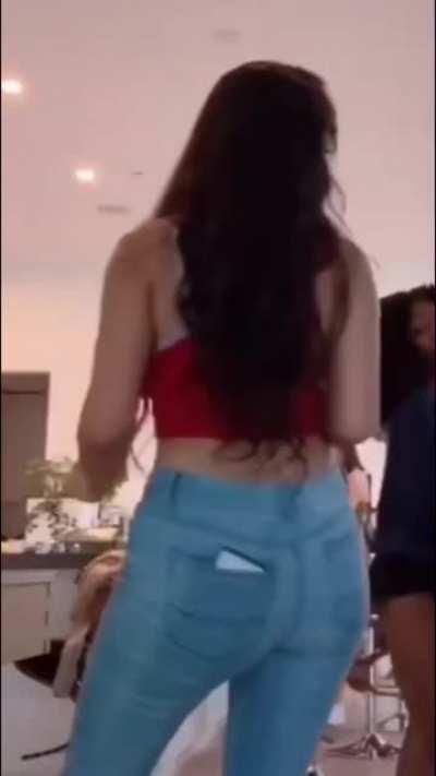 She really said CIRCLE