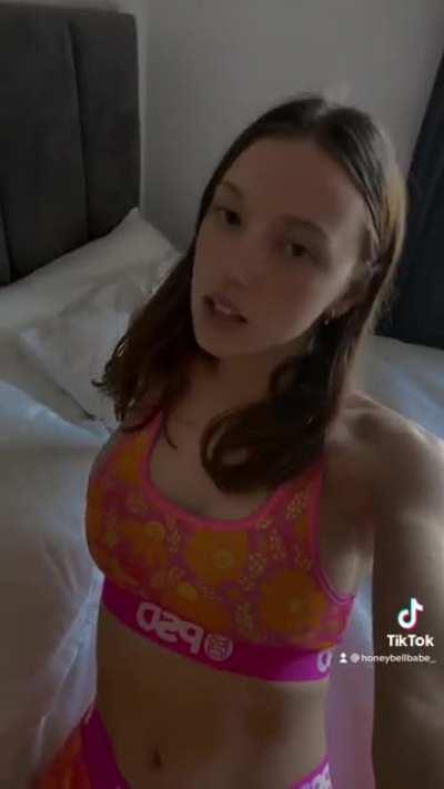 bella_honey_ i wonder why this tiktok got me banned....