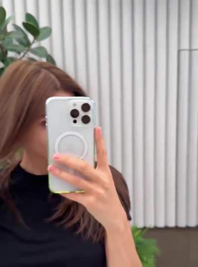 At the hairdresser 1